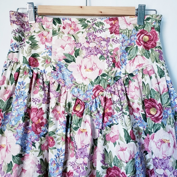 Vintage high waisted flared skirt - Picture 3 of 5